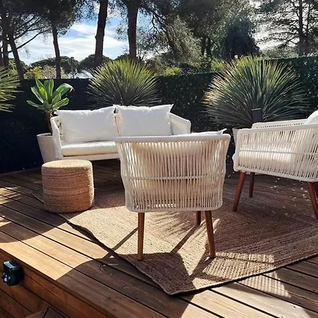 Casa de Férias Maison Elegante & Cozy, 5mn Des Plages & St Tropez Gassin
