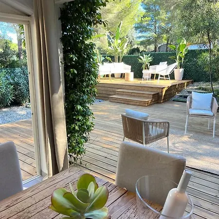 Casa de Férias Maison Elegante & Cozy, 5mn Des Plages & St Tropez *